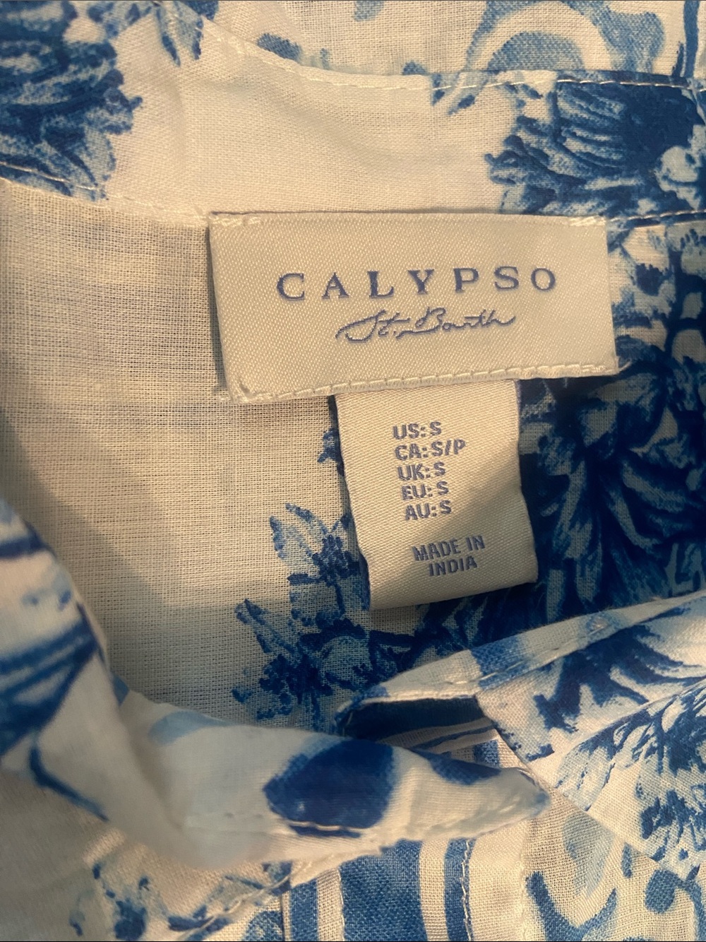 Calypso St. Barth White and Blue Floral Button-Down Shirt, size S - Picture 6 of 15